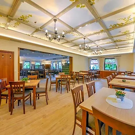 翰心格酒店 3*